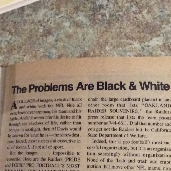 Vtg 1983 Football Digest.  Archie Manning, et al. - Picture 5 of 7